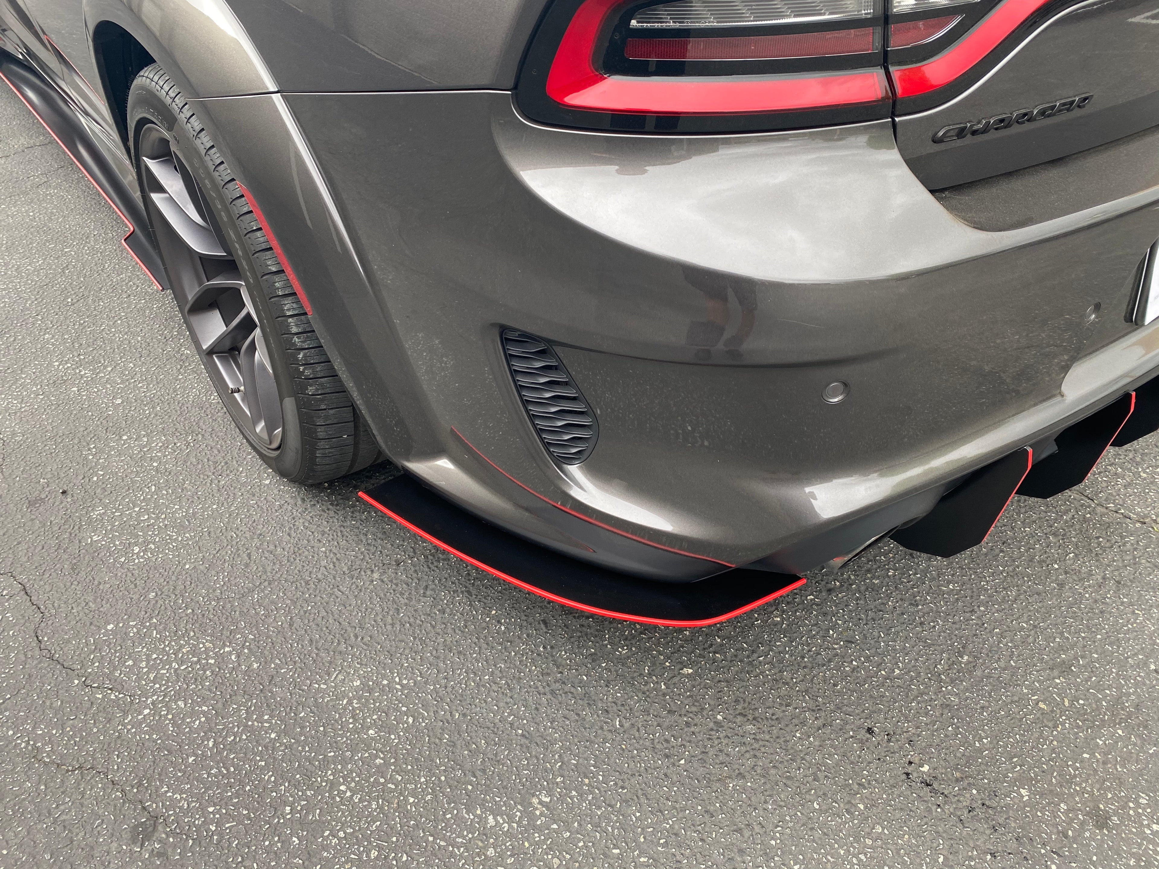 Dodge Charger SRT Style Rear Spats