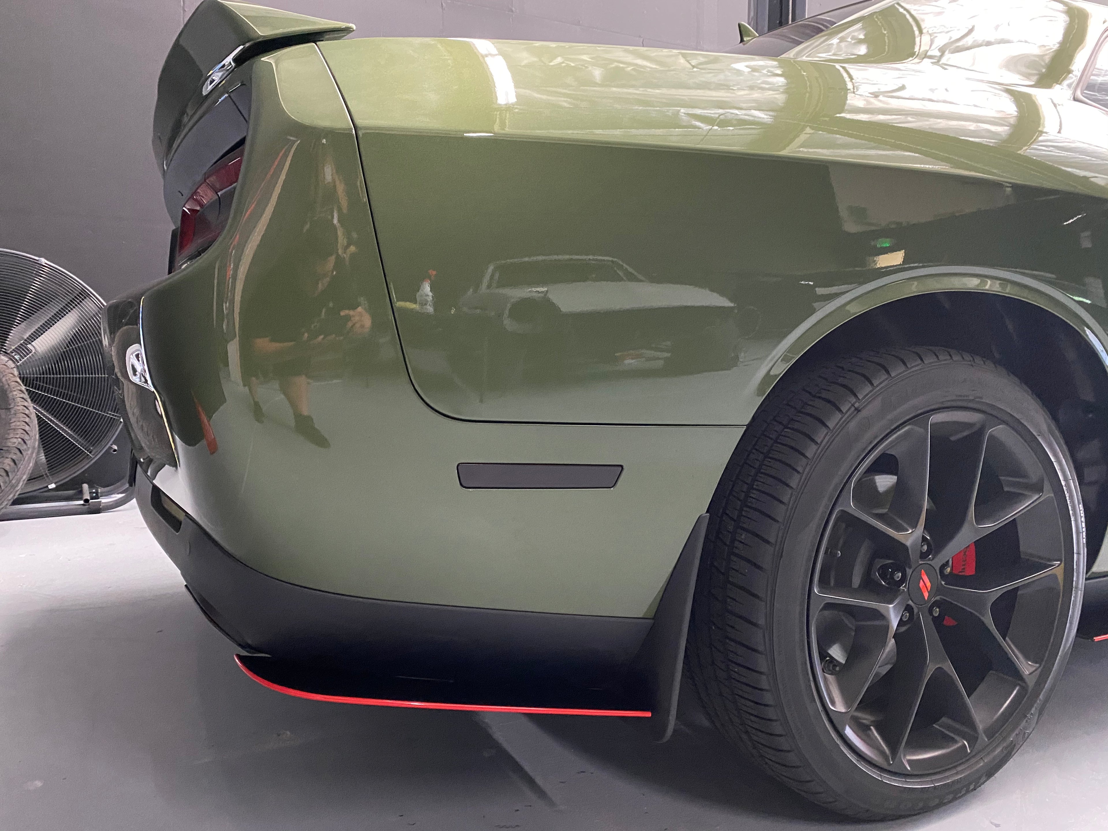 Dodge Challenger Rear Style Spats