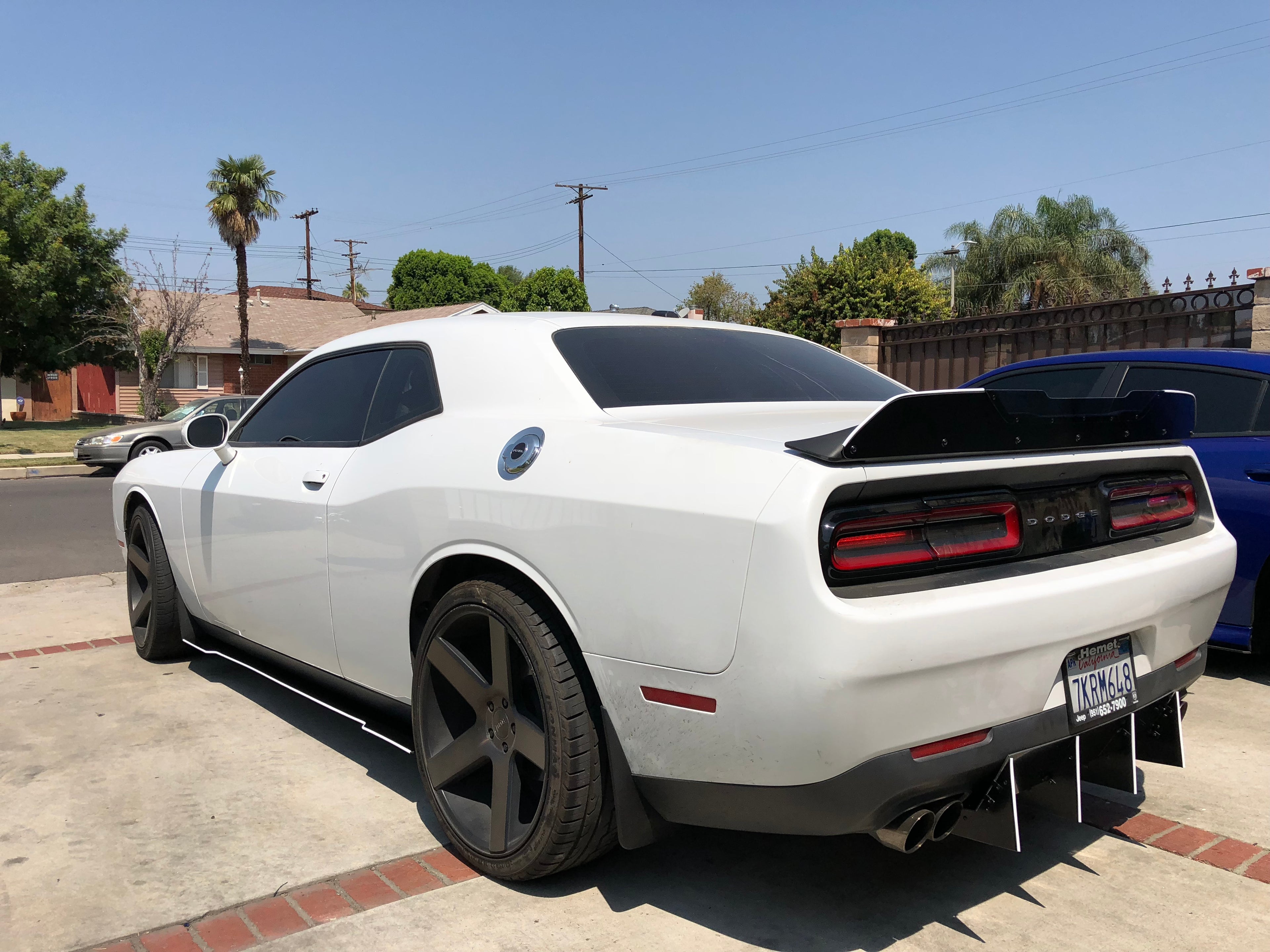 2008 - 2023 Dodge Challenger: 200 Style Side Skirts