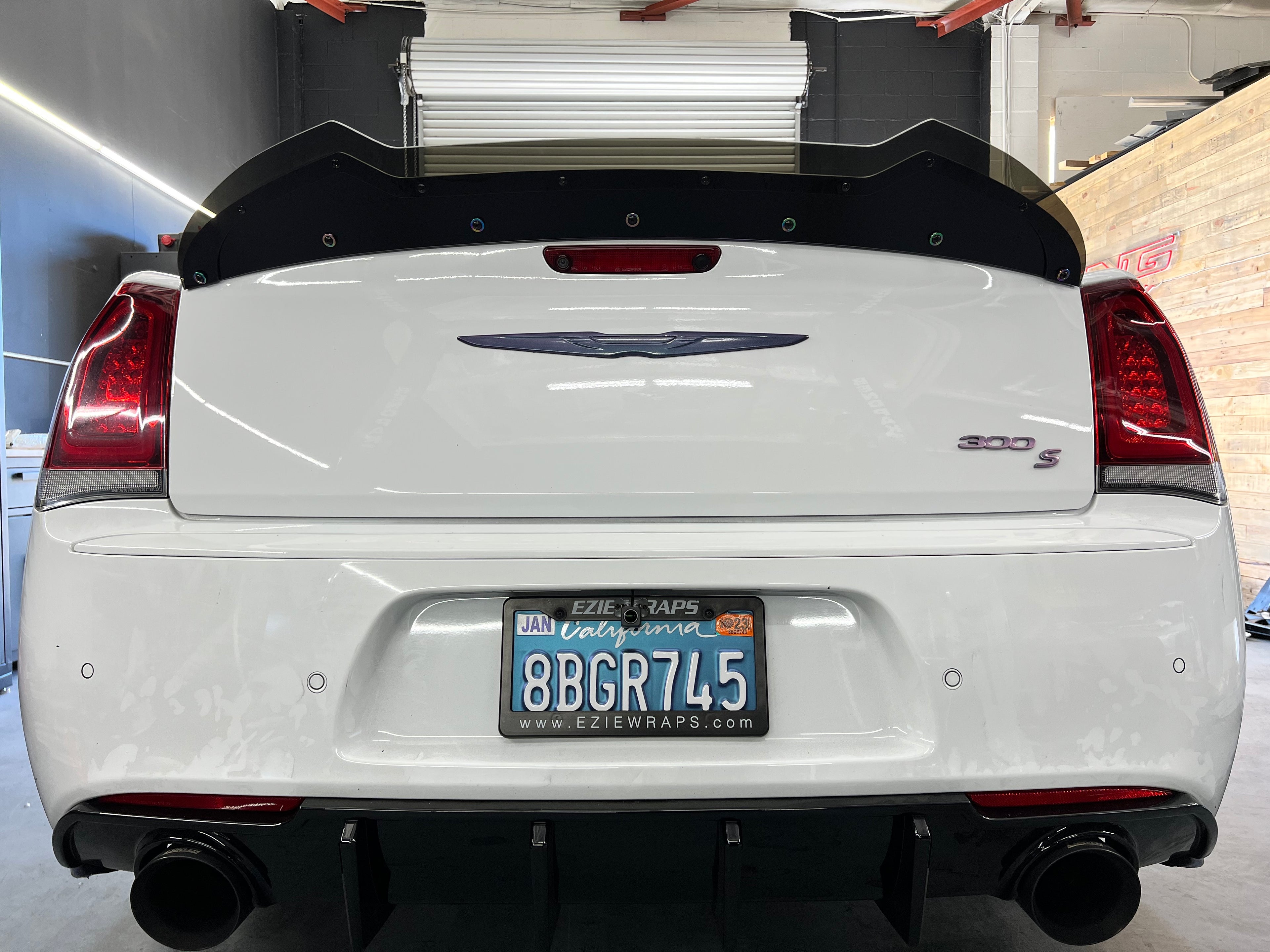 2011 - 2023 Chrysler 300 SRT: X2 Design Wickerbill