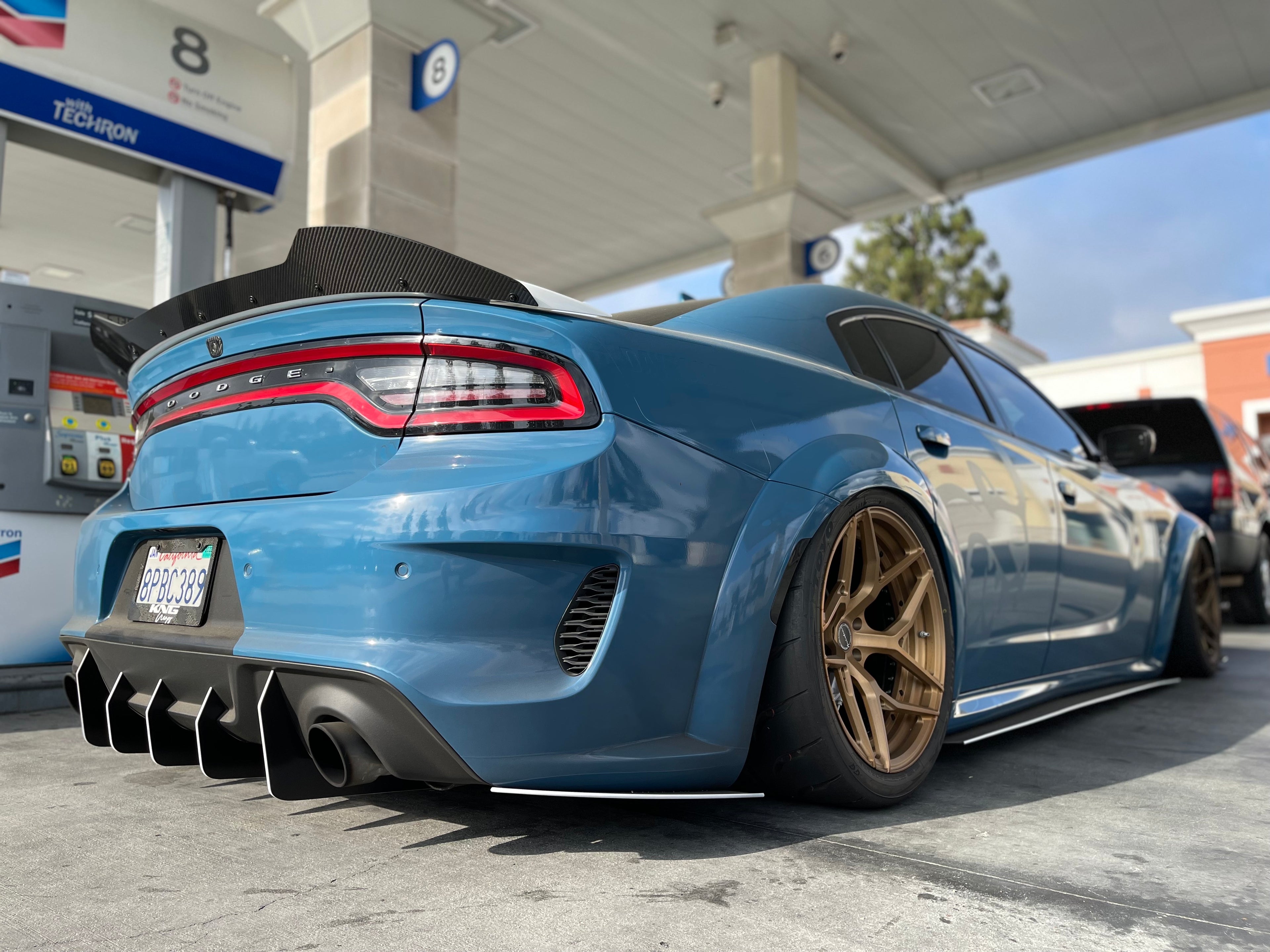 2020 - 2023 Dodge Charger Widebody: V2 M-Slant Round Design Diffuser