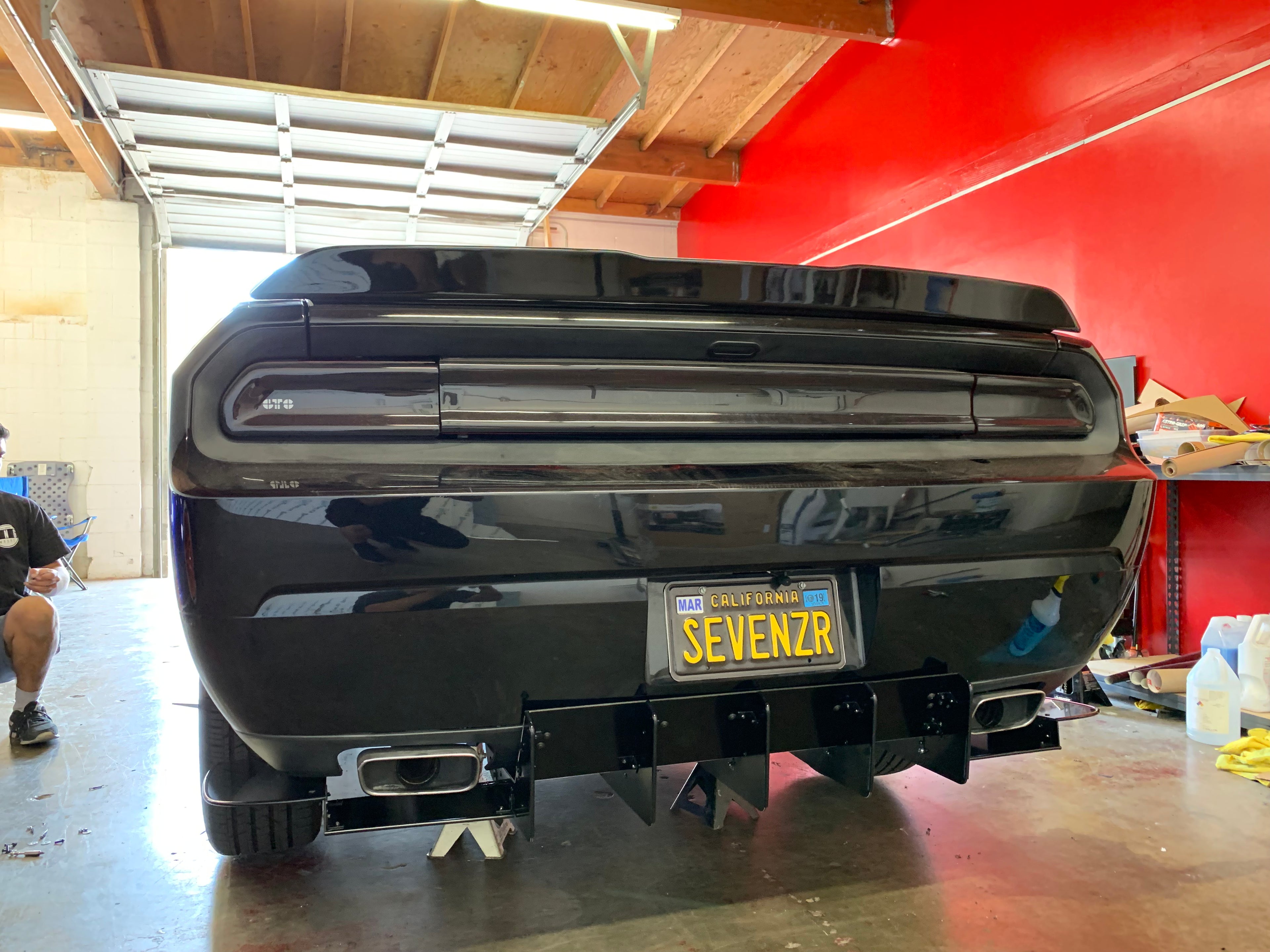 2008 - 2023 Dodge Challenger: Full Piece Diffusers