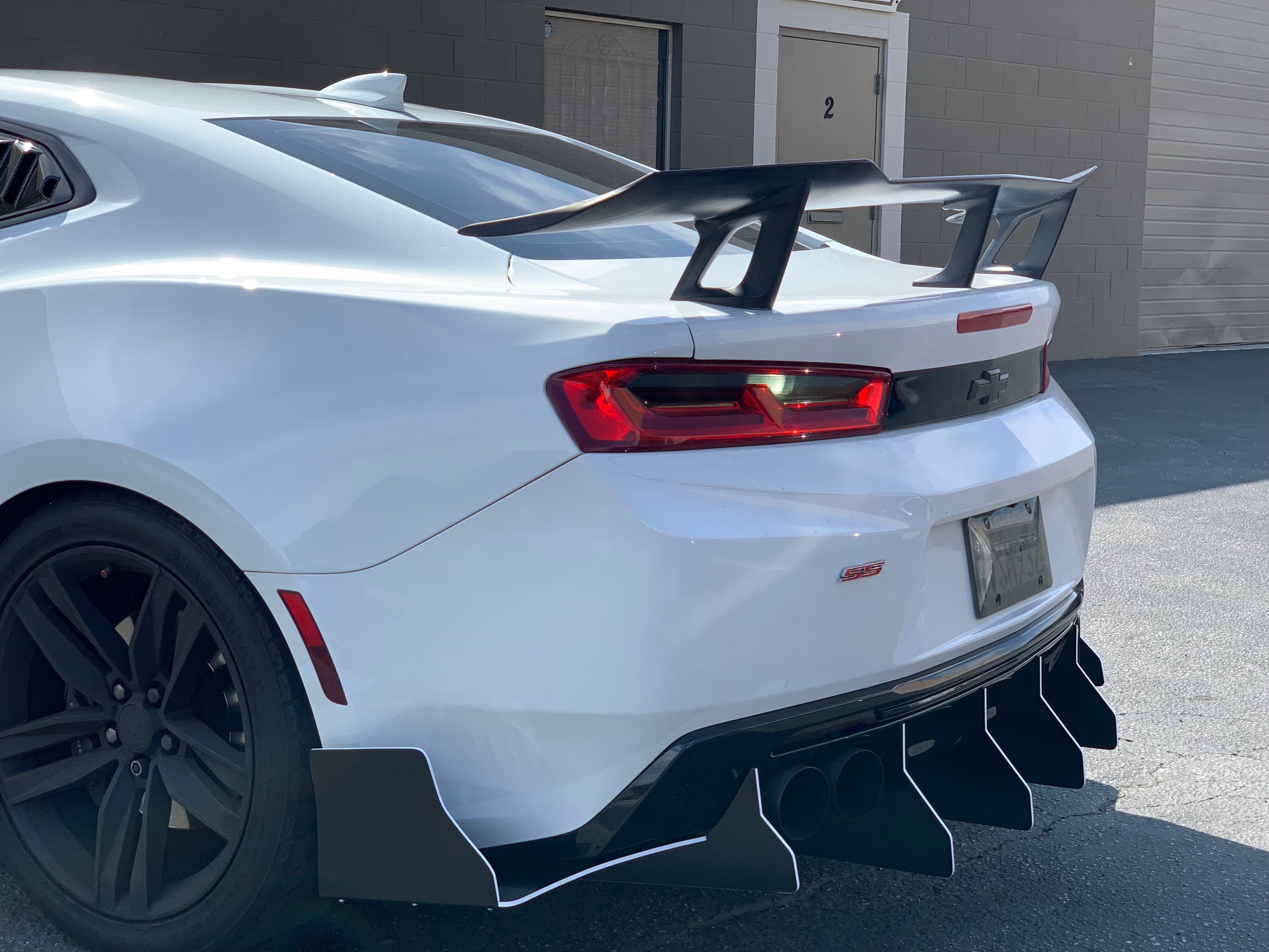 2016 - 2024 Chevrolet Camaro: Sphinx Diffuser