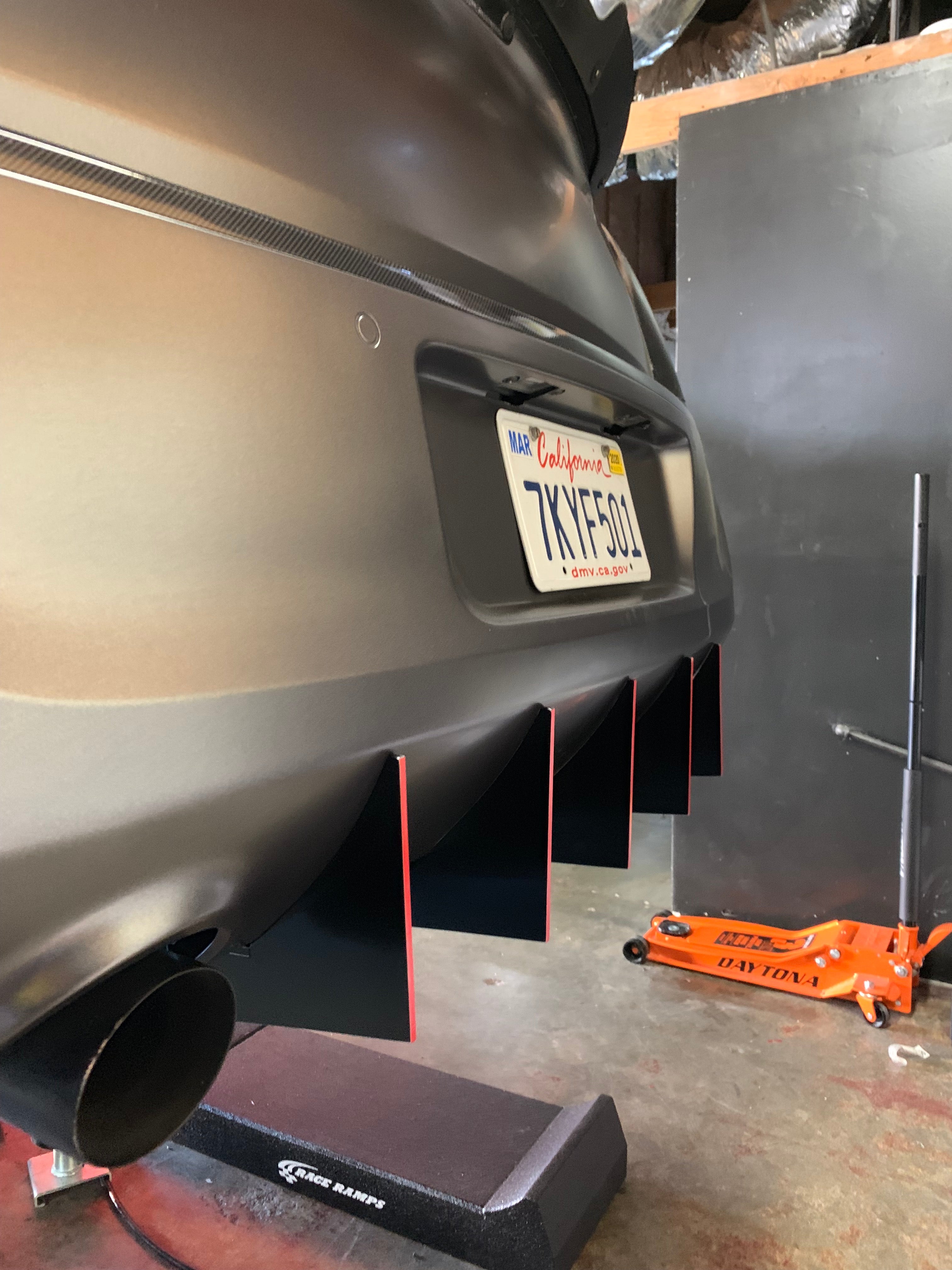 2010 - 2014 Chrysler 300: V2 Straight Design Diffuser