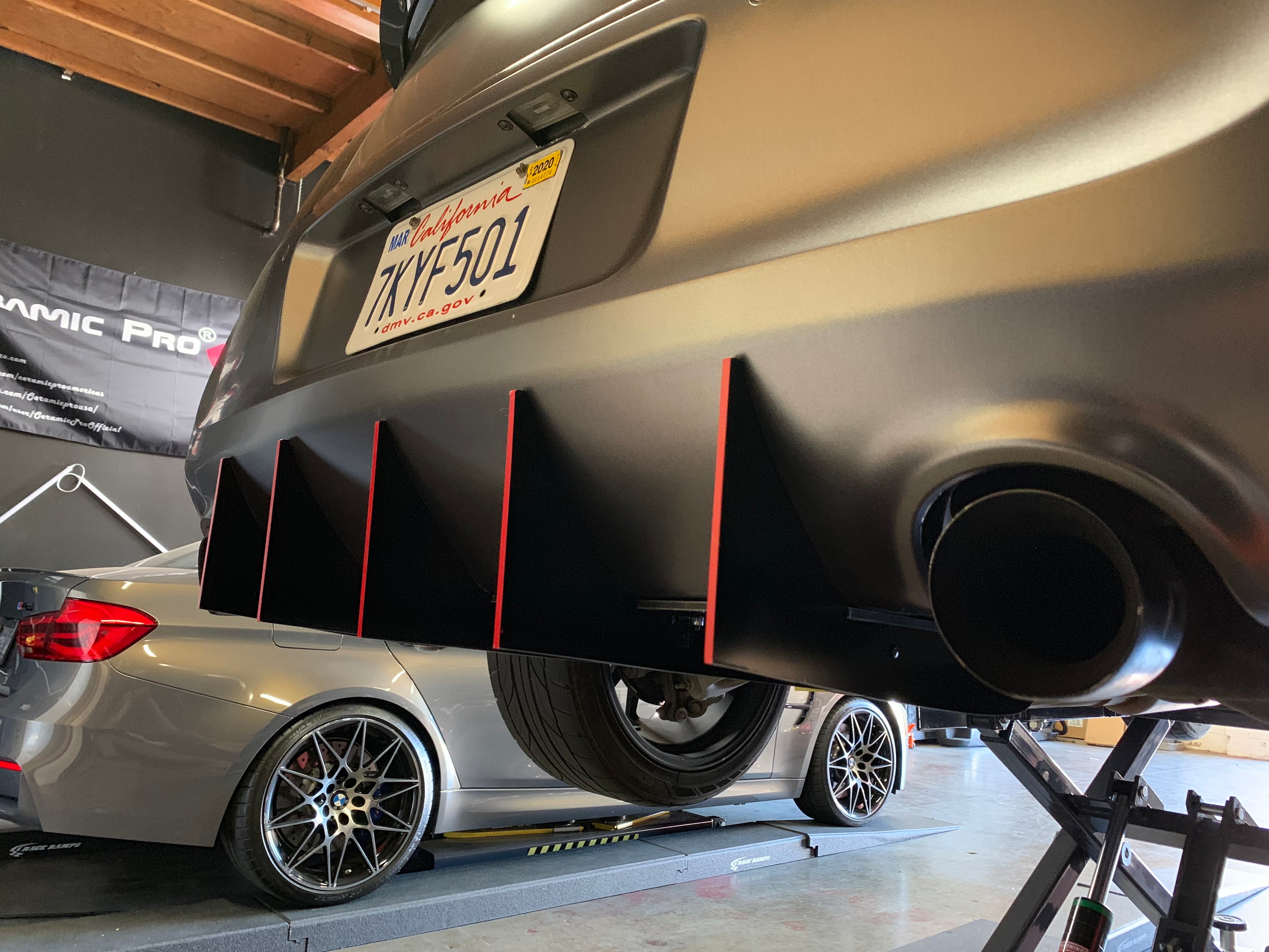 2010 - 2014 Chrysler 300: V2 Straight Design Diffuser